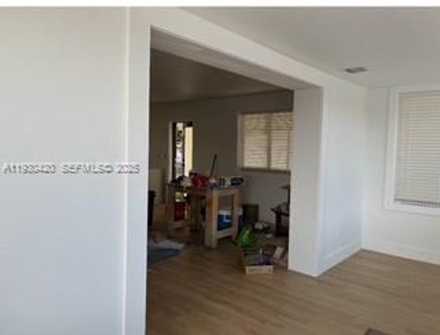 4990 E Palm Ct, Hialeah, FL 33013