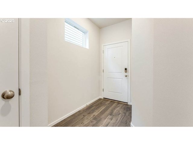 2869 U STREET, Springfield, OR 97477