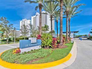 15051 Royal Oaks Ln 906, North Miami, FL 33181