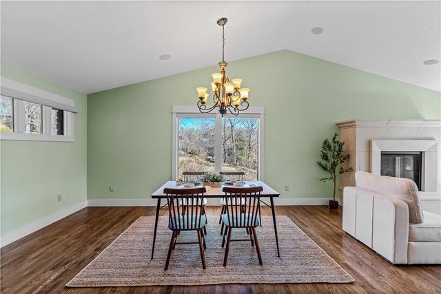 45 Newquay Lane, Bella Vista, AR 72714