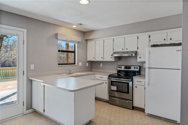 45 Newquay Lane, Bella Vista, AR 72714