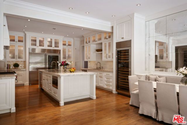 1160 Chantilly Road, Los Angeles, CA 90077