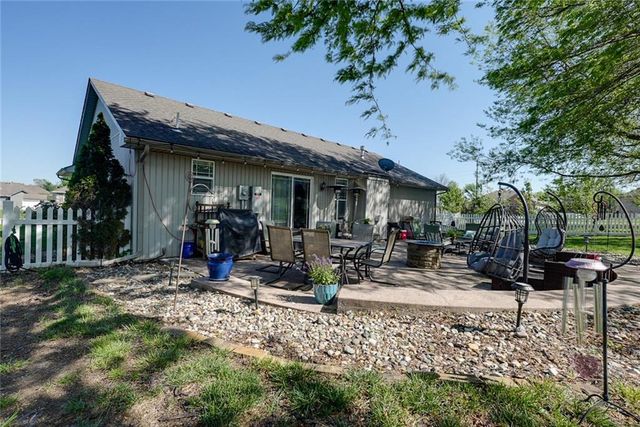 991 Moore Place, Odessa, MO 64076