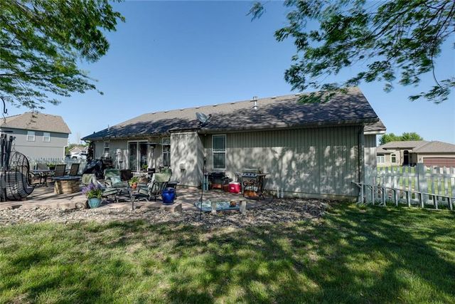 991 Moore Place, Odessa, MO 64076