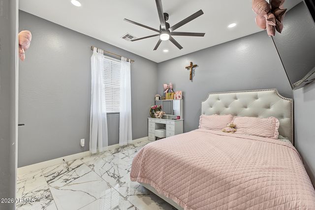 8031 W ENCINAS Lane, Phoenix, AZ 85043
