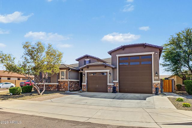 8031 W ENCINAS Lane, Phoenix, AZ 85043