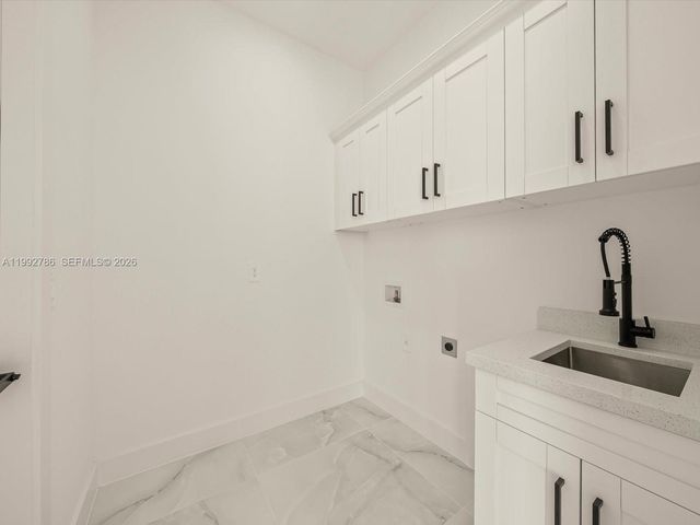 735 Chavers St, Lehigh Acres, FL 33974