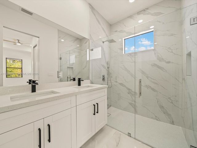 735 Chavers St, Lehigh Acres, FL 33974