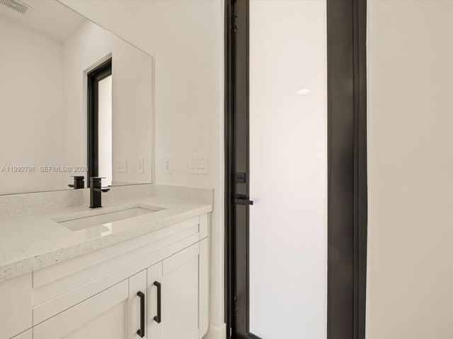 735 Chavers St, Lehigh Acres, FL 33974