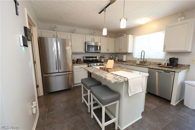 5240 Bringham Drive, Brunswick, OH 44212