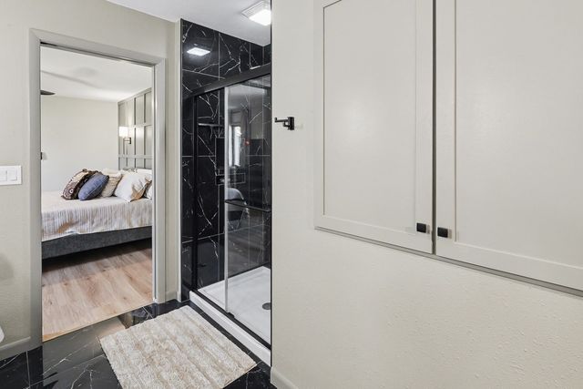 309 Independence Street, Pella, IA 50219