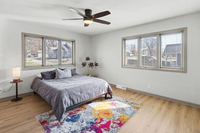 309 Independence Street, Pella, IA 50219