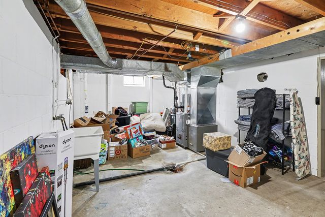 309 Independence Street, Pella, IA 50219