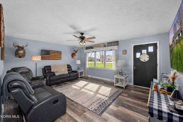 23070 Lemoyne Road, Perrysburg, OH 43551