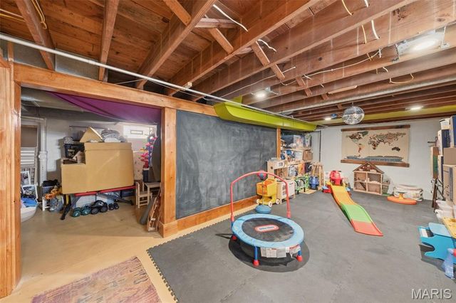 4132 Tyrolean Avenue, St Louis, MO 63116