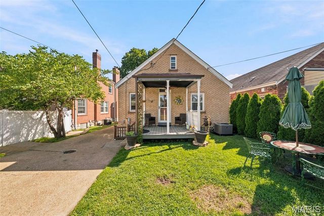 4132 Tyrolean Avenue, St Louis, MO 63116