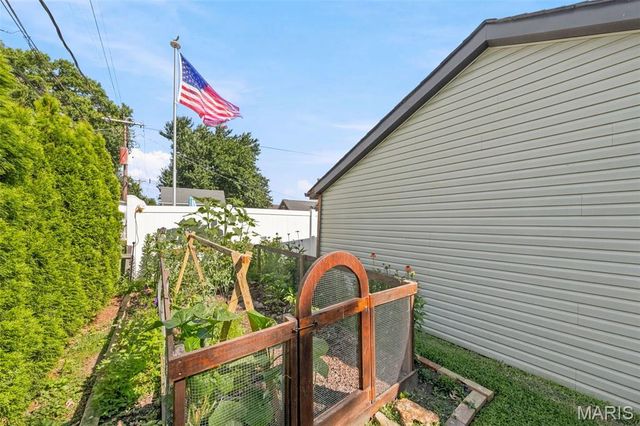 4132 Tyrolean Avenue, St Louis, MO 63116