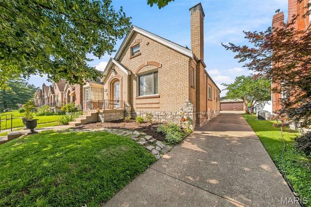4132 Tyrolean Avenue, St Louis, MO 63116