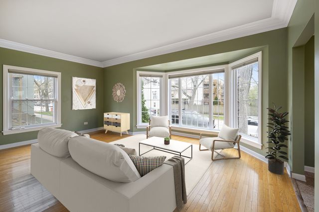 7113 N Wolcott Avenue, Chicago, IL 60626
