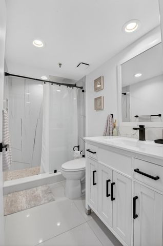 6815 Willow Wood Drive 4083, Boca Raton, FL 33434