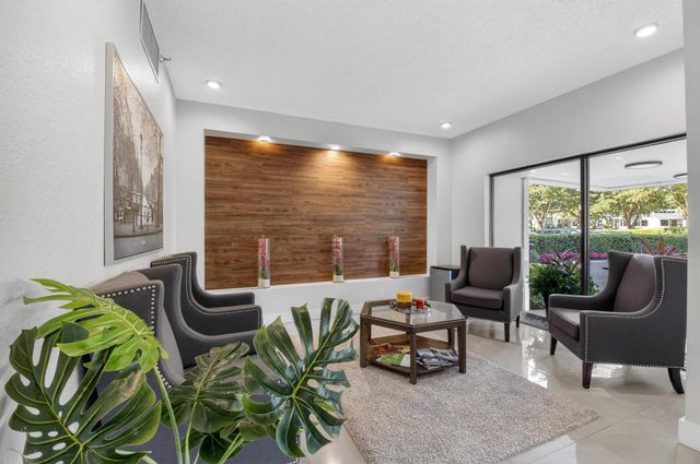 6815 Willow Wood Drive 4083, Boca Raton, FL 33434