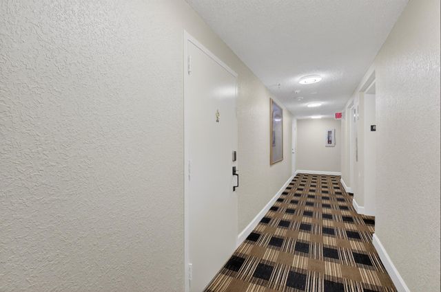 6815 Willow Wood Drive 4083, Boca Raton, FL 33434