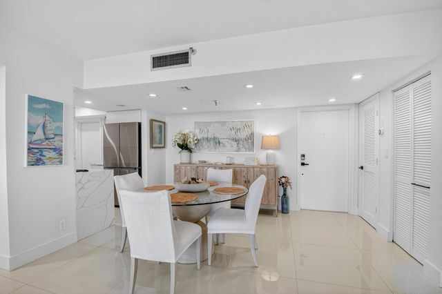 6815 Willow Wood Drive 4083, Boca Raton, FL 33434