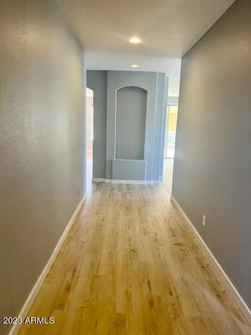 1481 W Hawk Way, Chandler, AZ 85286