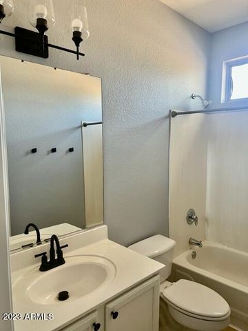 1481 W Hawk Way, Chandler, AZ 85286