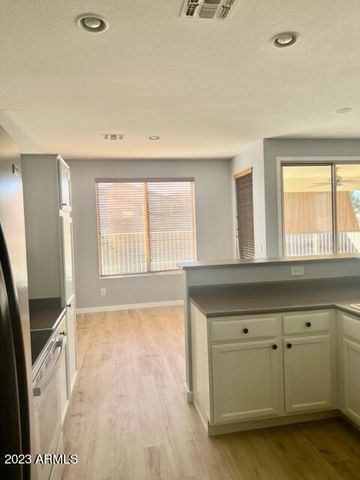 1481 W Hawk Way, Chandler, AZ 85286