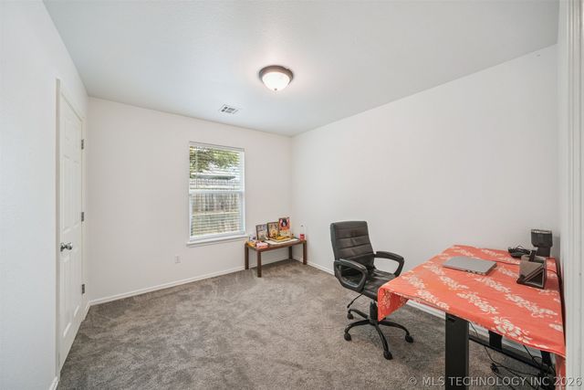 6618 E 130th Place S, Bixby, OK 74008