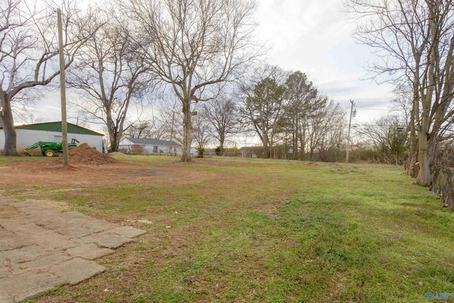 803 SW 14th Avenue, Sheffield, AL 35660