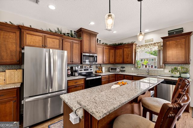 408 Fairview Circle, Hinesville, GA 31313