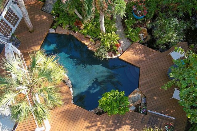 61 12th AVE S, Naples, FL 34102