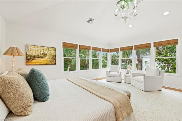61 12th AVE S, Naples, FL 34102