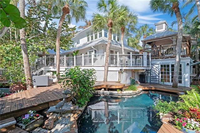 61 12th AVE S, Naples, FL 34102