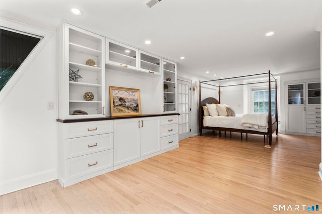 20 Cherry Lane, Wilton, CT 06897