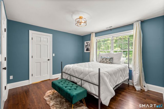 20 Cherry Lane, Wilton, CT 06897