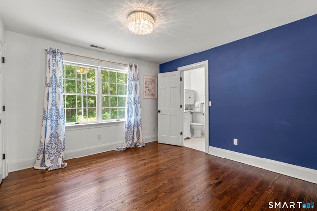 20 Cherry Lane, Wilton, CT 06897