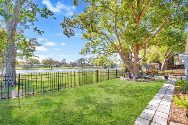 919 Viscaya Blvd, St Augustine, FL 32086