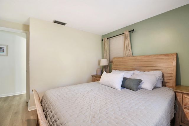 919 Viscaya Blvd, St Augustine, FL 32086