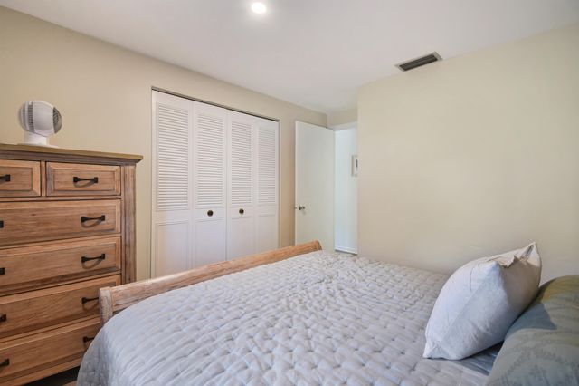 919 Viscaya Blvd, St Augustine, FL 32086