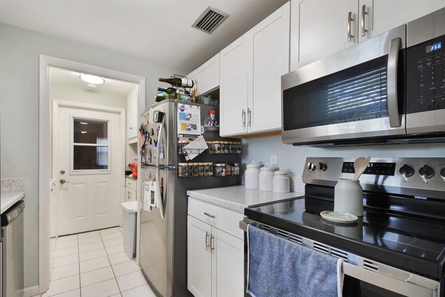 919 Viscaya Blvd, St Augustine, FL 32086