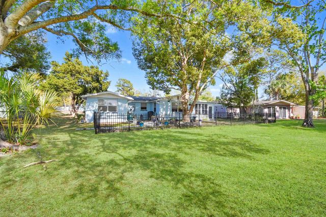 919 Viscaya Blvd, St Augustine, FL 32086