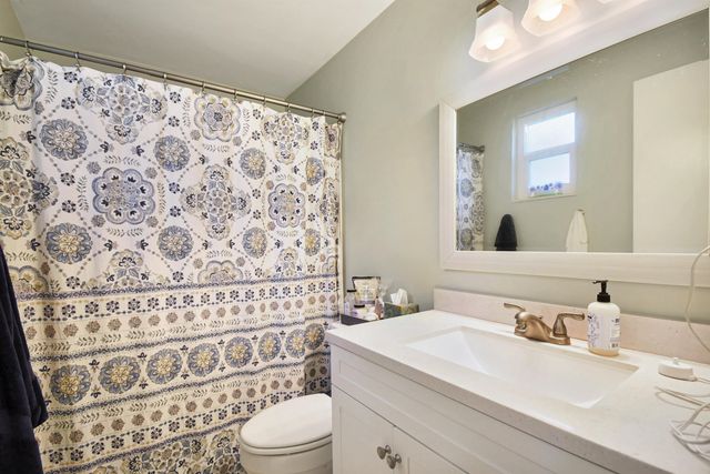 919 Viscaya Blvd, St Augustine, FL 32086