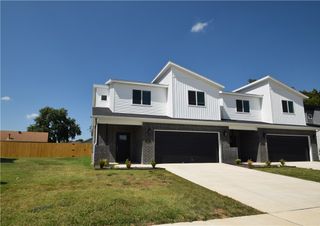 702 Sun Meadows Loop, Centerton, AR 72719