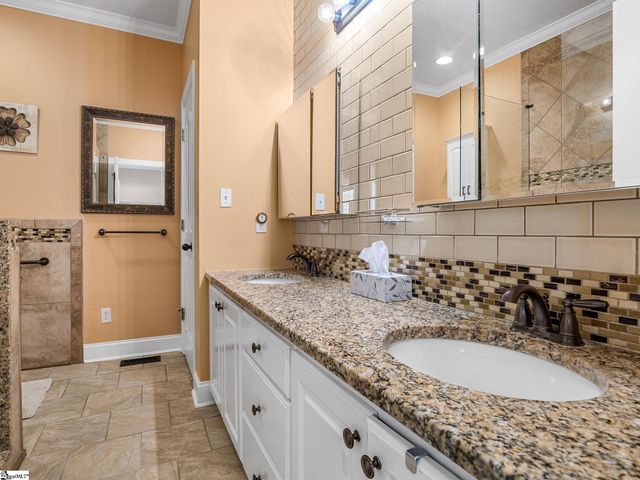 519 Planters Rest Way, Inman, SC 29349