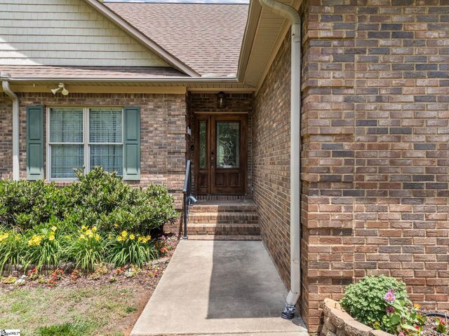 519 Planters Rest Way, Inman, SC 29349