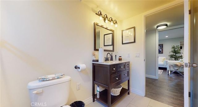 321 E Stocker Street 205, Glendale, CA 91207