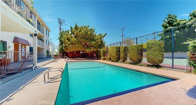 321 E Stocker Street 205, Glendale, CA 91207